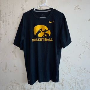 Men’s Nike Dri Fit Iowa Basketball T-shirt. Size XL.